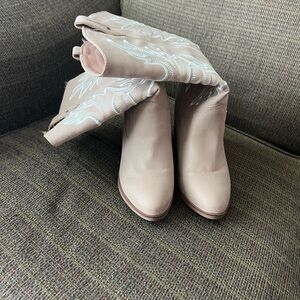 Arula Pink Cowgirl Boots (Wide Width)